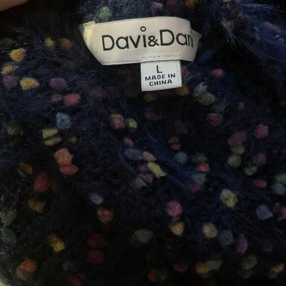NEW Davi & Dani Size Large Blue Fuzzy Sweater - Picture 2 of 13